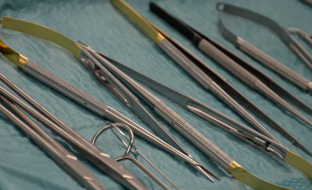 surgical instruments photo 0003