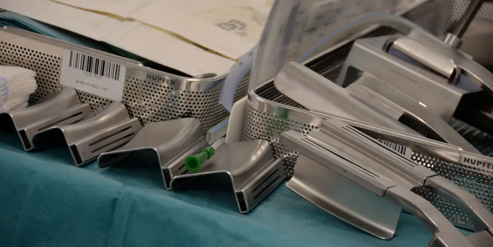 surgical instruments photo 0004