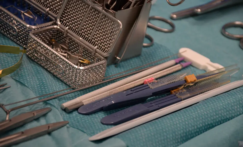 surgical instruments photo 0005